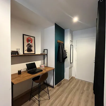 Plein Centre - Astoria Apartment